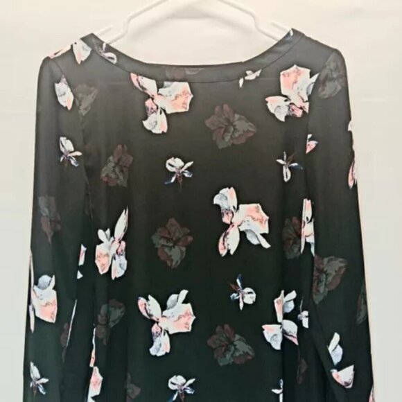 Banana Republic Ladies Semi Sheer Pullover Blouse Black Floral Print Size XS - Picture 2 of 6